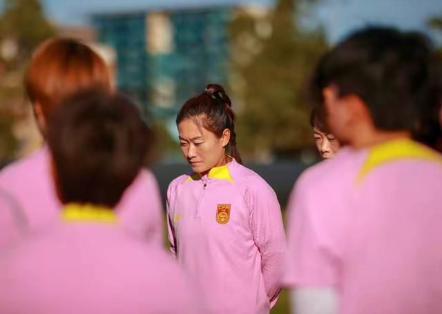 女友的孤寒