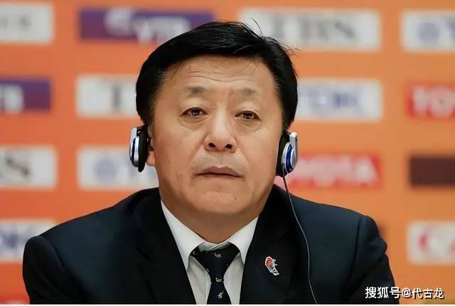 白丝玉足图片