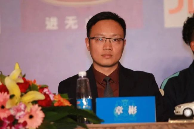 同学带我去酒店