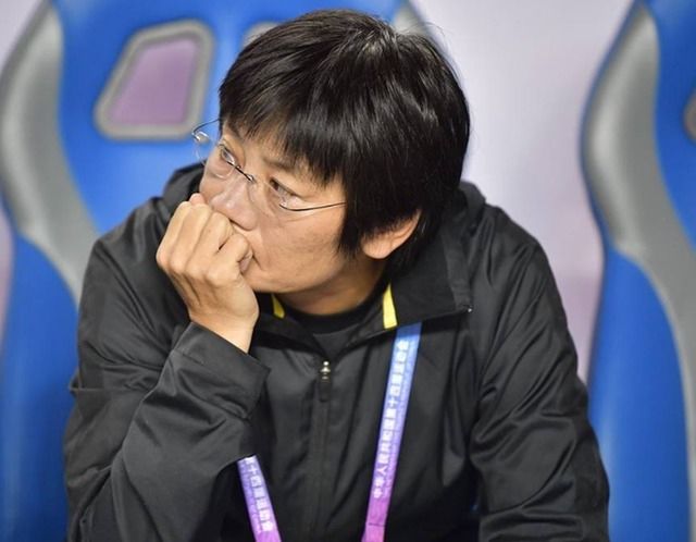 外国打美女屁股网站